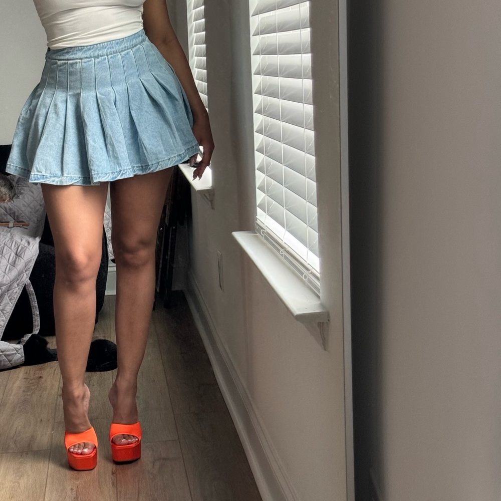 BRAND NEW Denim Pleated Mini Skirt